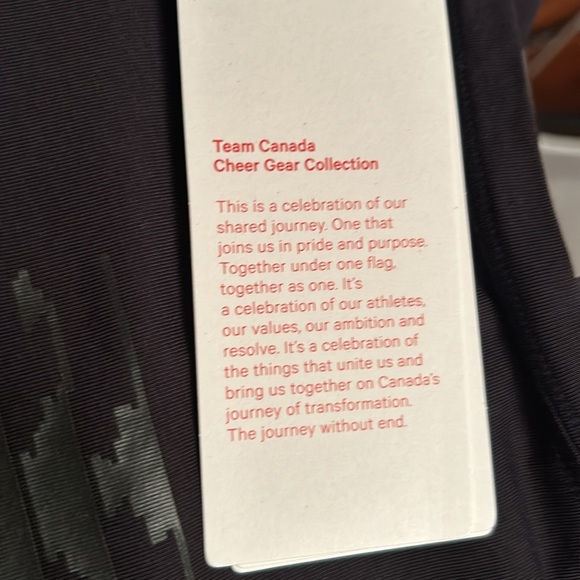 Lululemon Olympic T Shirt - Picture 4 of 5